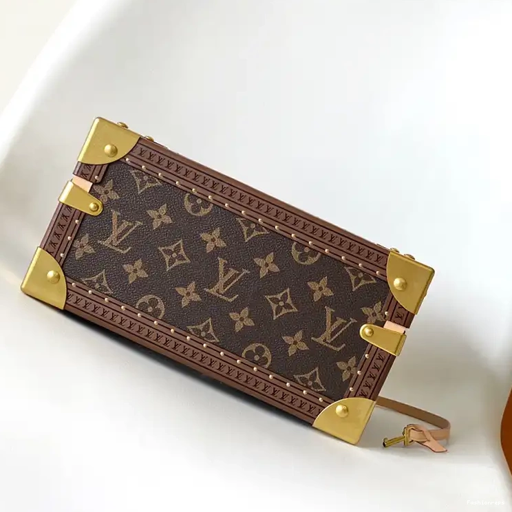 Fashionrepsfam ru 2406YA0132 Bags LV 0825